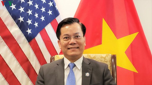 Vietnam endeavors to guarantee students’ interests in US