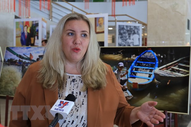 Photo exhibition on Vietnam’s sea and islands of Russian photographer