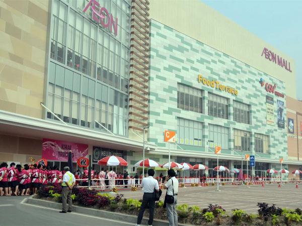 Japanese retail groups flock to Vietnam