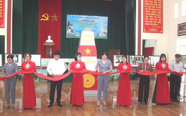 Hoang Sa and Truong Sa exhibition in Kim Son district, Ninh Binh