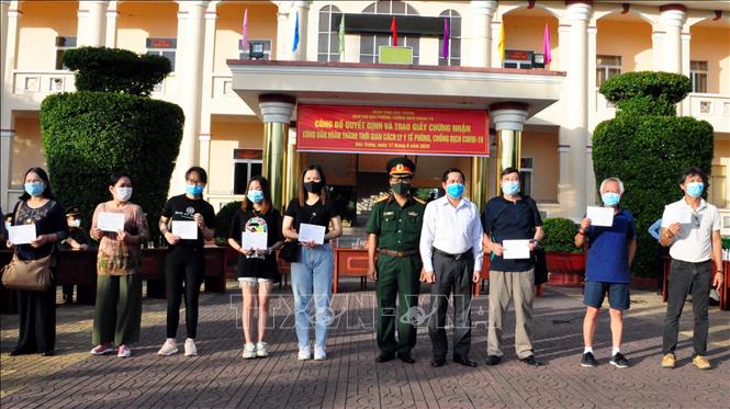 140 overseas Vietnamese complete medical quarantine in Soc Trang
