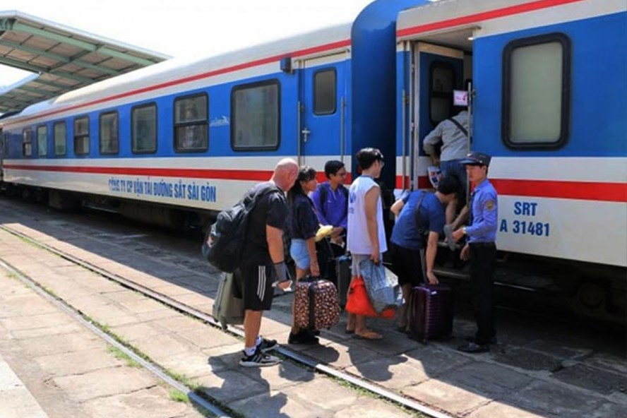 More trains increased between Ho Chi Minh city and Nha Trang