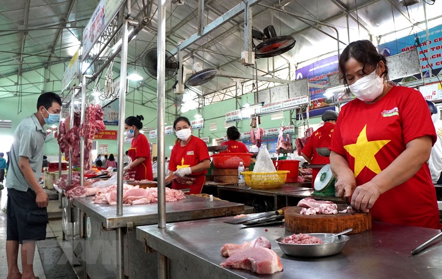 Da Nang small traders show determination to fight COVID-19