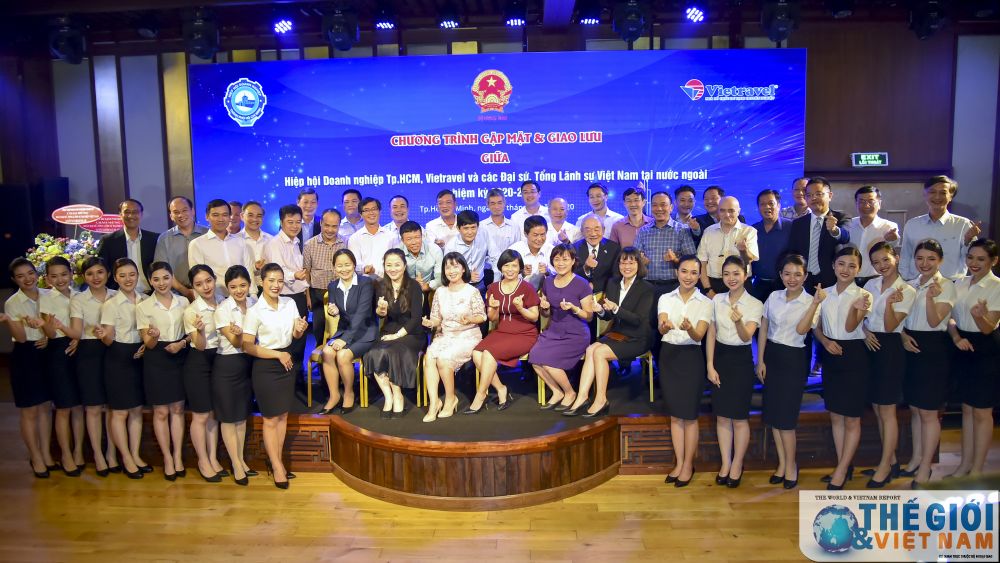 Overseas Vietnamese representative missions work with Ho Chi Minh City Business Association