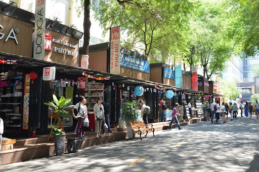 Ho Chi Minh City to organize week for entrepreneurs and books in October
