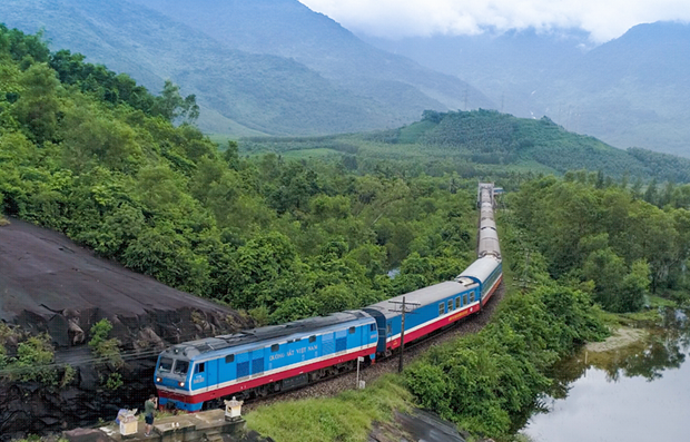 Trains connecting Ho Chi Minh City with other localities resumed