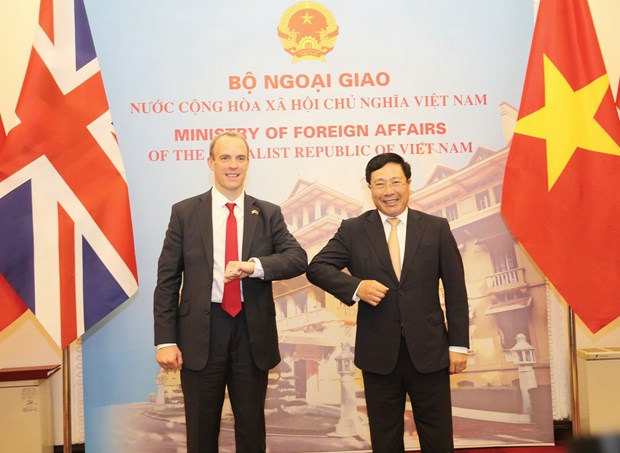 Vietnam, UK to develop strategic partnership to higher level officials