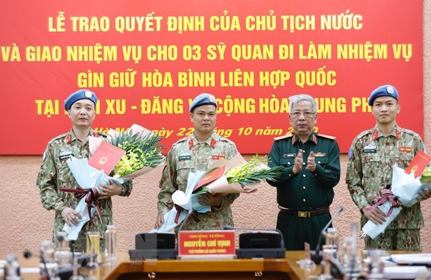 Three more Vietnamese officers to join UN peacekeeping missions