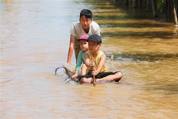Kazakhstan, Palestine send sympathy to Vietnam over flooding
