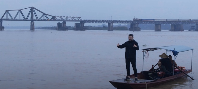 British rapper about life and love for Hanoi