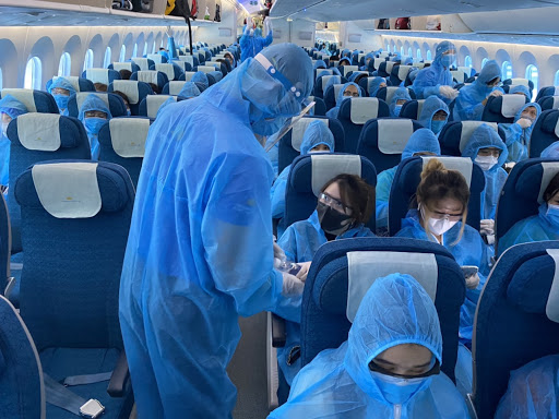 Vietnam Airlines brings home nearly 330 Vietnamese citizens from Angola