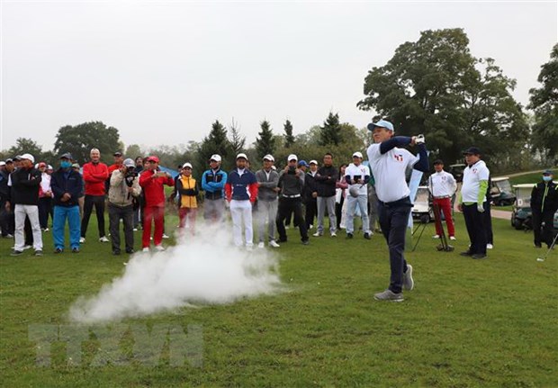 Friendly golf tourney held to mark 45th year of Vietnam-Germany ties