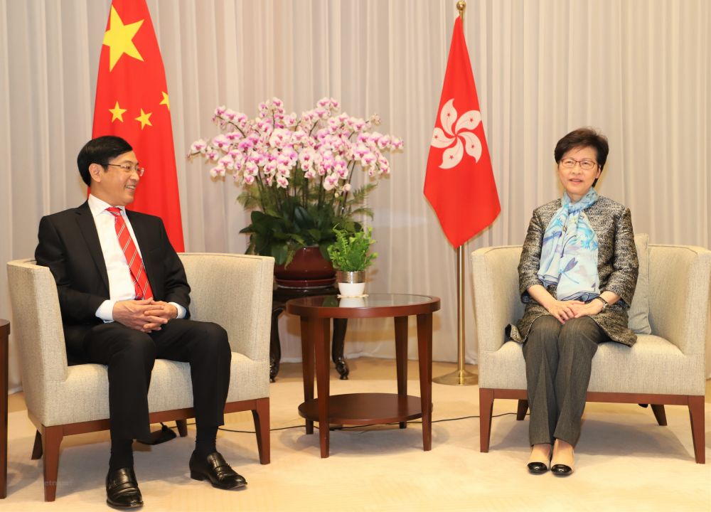 Hong Kong Chief Executive receives outgoing Vietnamese Consul General