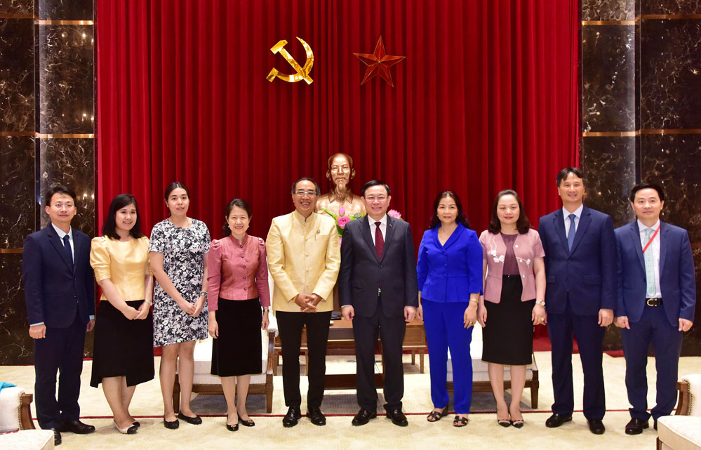 Party official urges for thorough preparations for economic and tourism promotion