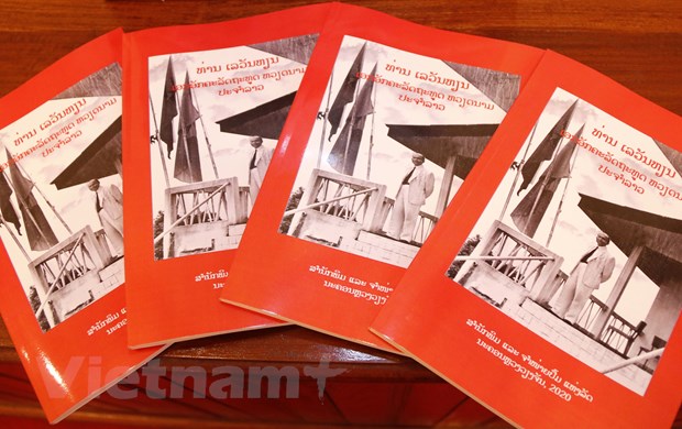 Book on first Vietnamese Ambassador to Laos introduced in Vientiane
