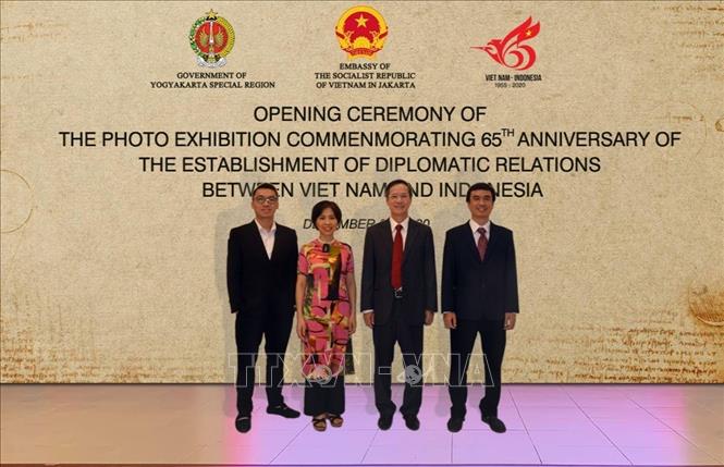 230 photos on Vietnam-Indonesia diplomacy on display