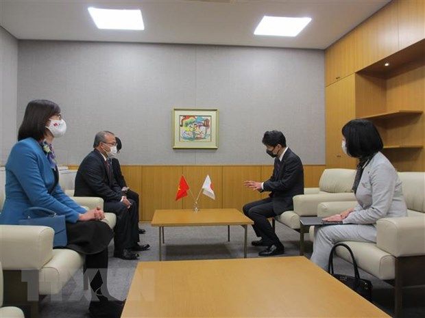 Governor of Japan’s Gunma Prefecture applauds Vietnam’s success in COVID-19 control