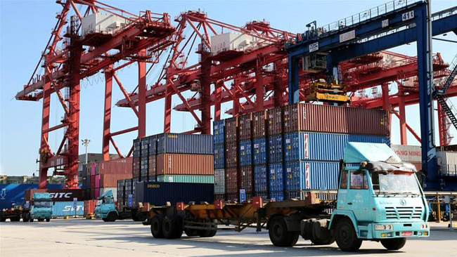 Trade surplus hits record high of 19 1 billion USD