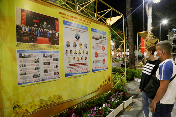Exhibition marks success of 13th National Party Congress