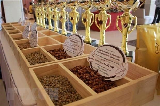 Bringing Vietnamese farm produce to Algerian and Senegalese markets