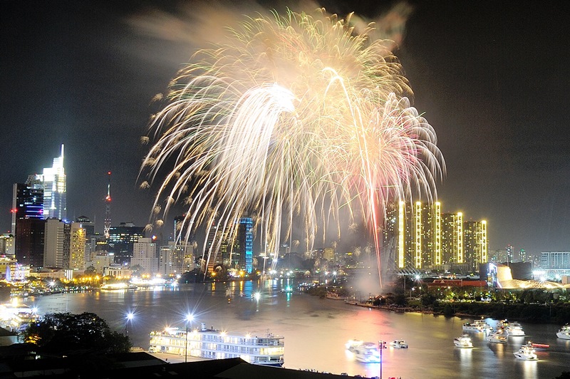Fireworks display in Ho Chi Minh City to be cancelled for COVID-19 prevention