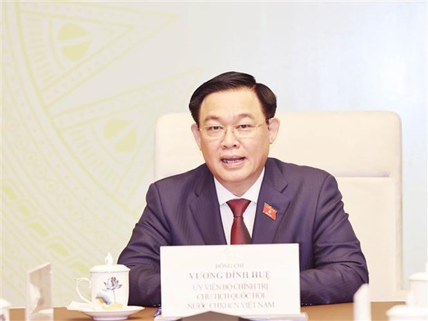 Top legislator holds phone talks with Lao counterpart