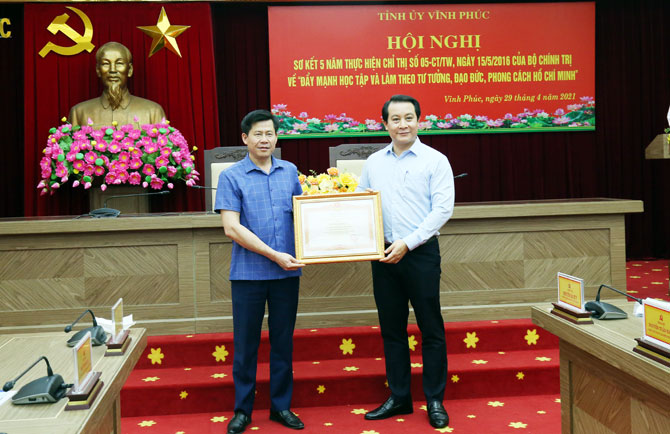 Promoting studying and following President Ho Chi Minh’s ideology, morality and style