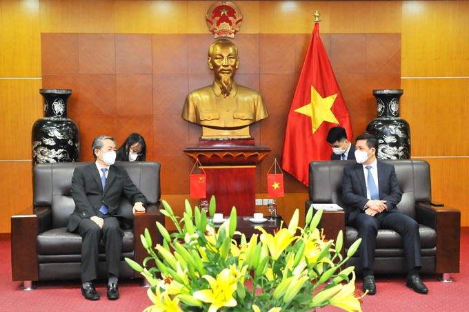 Vietnam, China create favourable conditions for bilateral export-import