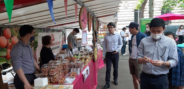 Vietnamese dishes introduced in France