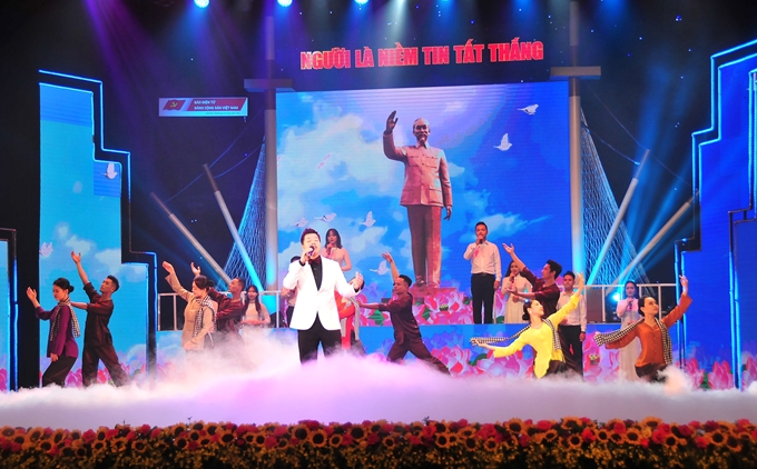 Art programme celebrates 110th anniversary of President Ho’s departure to seek ways for national salvation