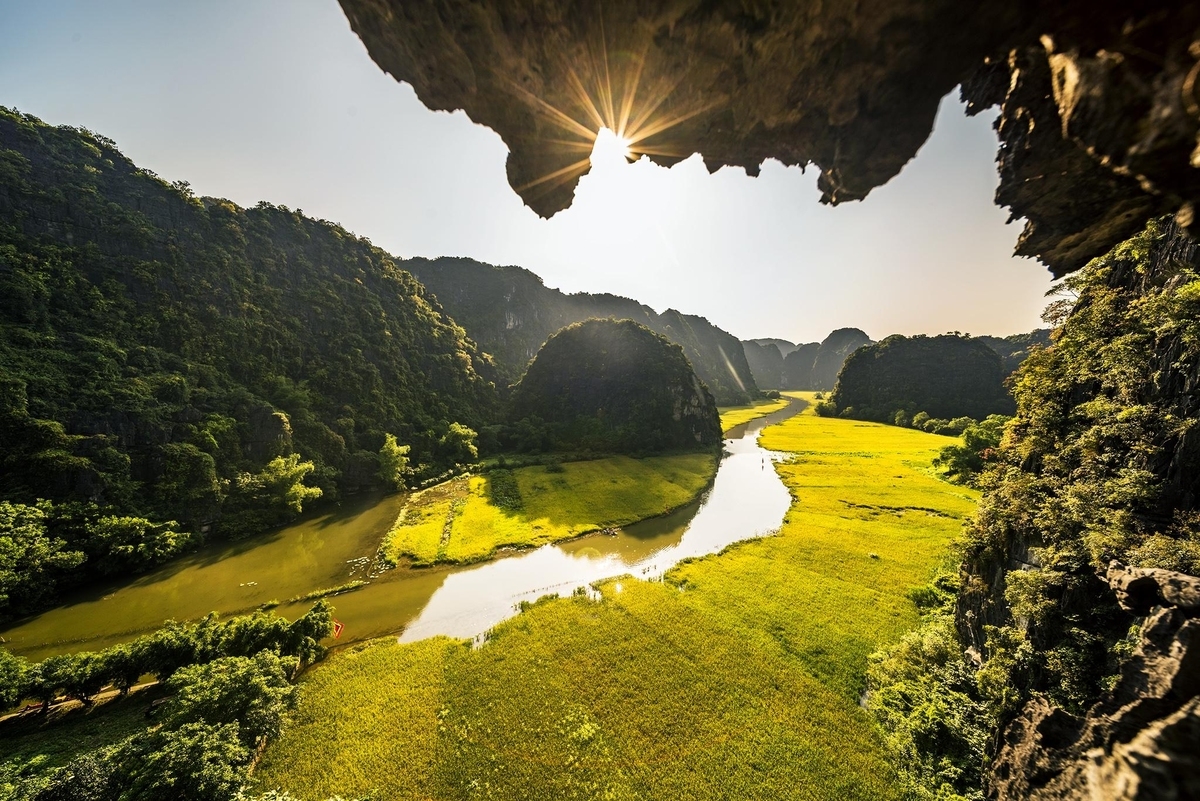 Logo design contest for Vietnam international photography festival launched