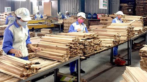 Exports of wood and furniture achieve high growth