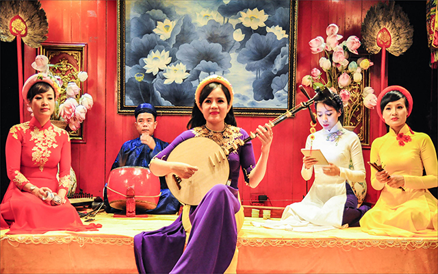 Promoting Hue folk singing into a unique cultural and tourism product