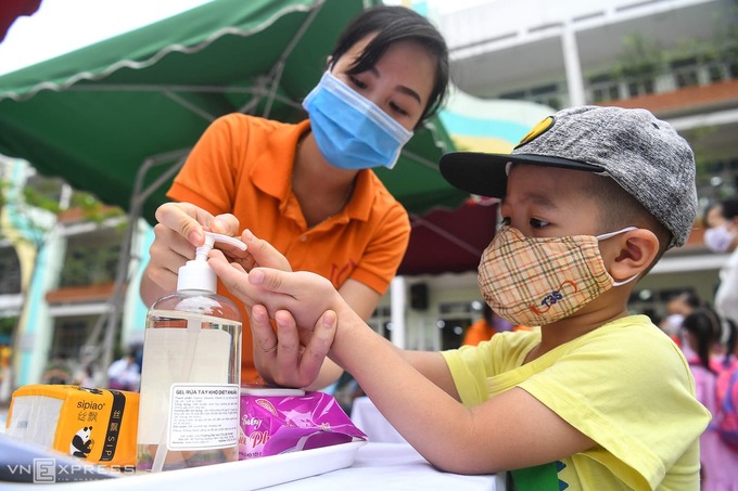 Hanoi proposes to allow to reopen schools on July 10