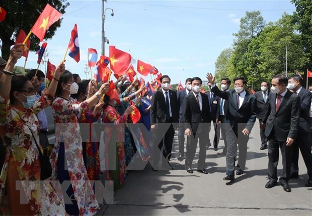 Lao newspaper highlights long-lasting Laos-Vietnam relations