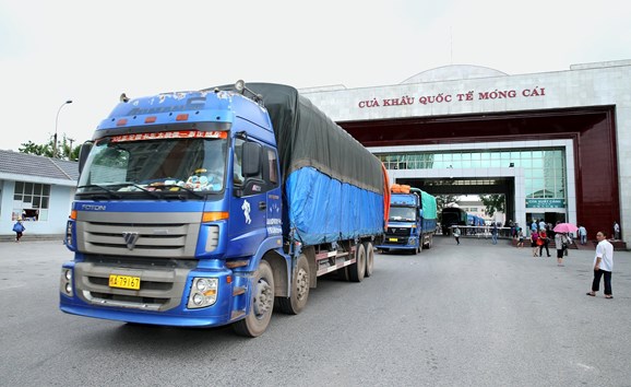 Over 1 million tonnes of goods traded via Mong Cai border gate