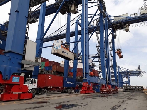 Country records over 7 billion USD trade deficit from ASEAN countries