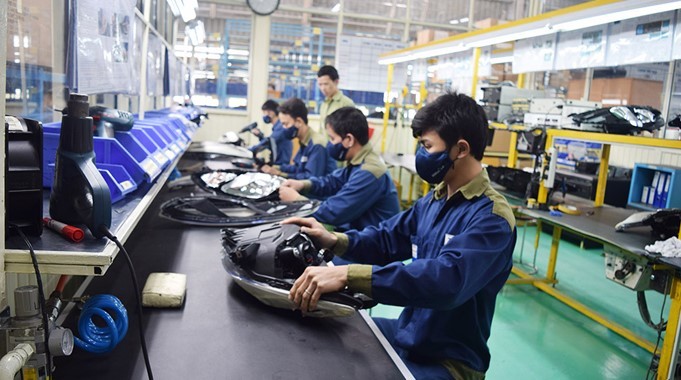 Vietnam earns billions of dollars from auto parts exports