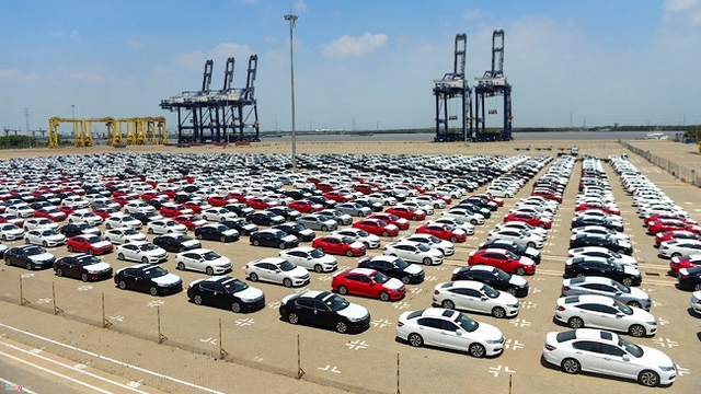 Over 15,000 cars imported into Vietnam in June 2021