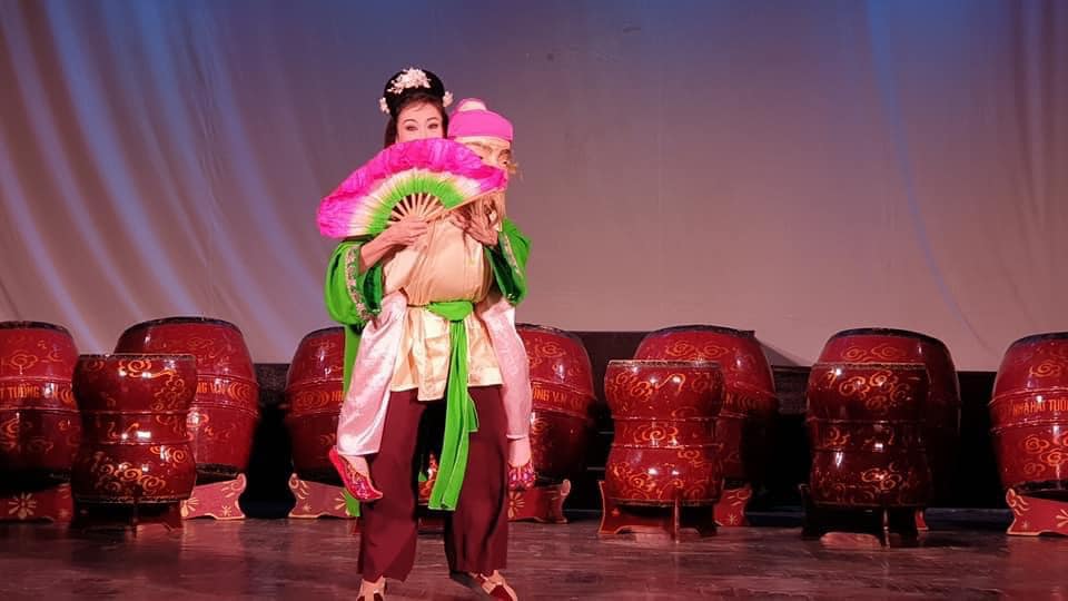 Online art performance to enrich spiritual life of people during social distancing period