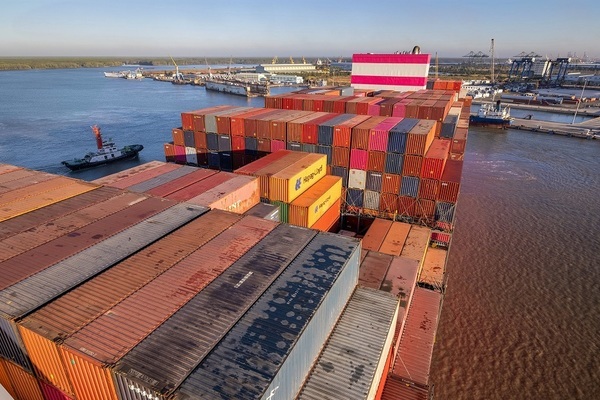 Cat Lai Port resumes rice export activities at Wharf 125