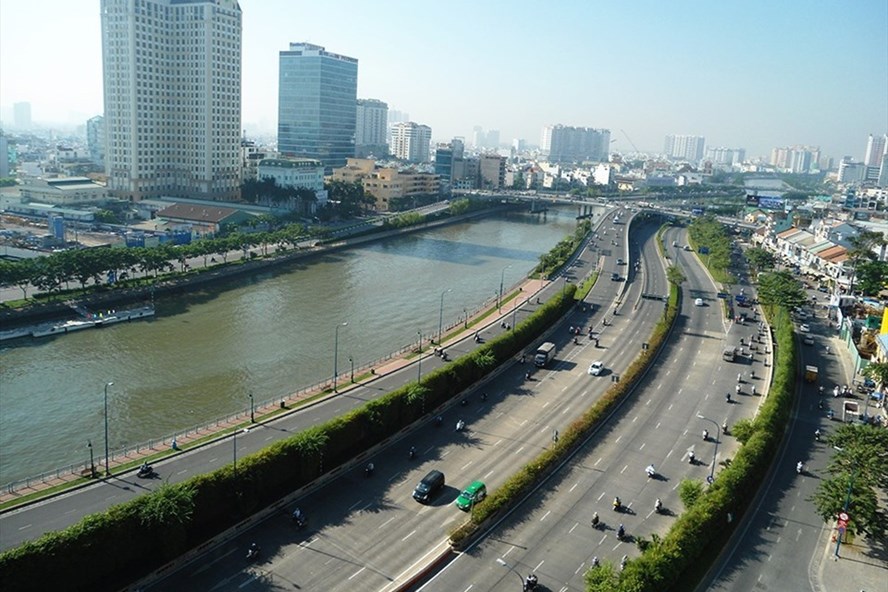 Southern hub to resume economy to adapt to epidemic situation