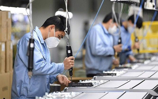 Ho Chi Minh City promotes disbursement of loans to pay salaries for work stoppage