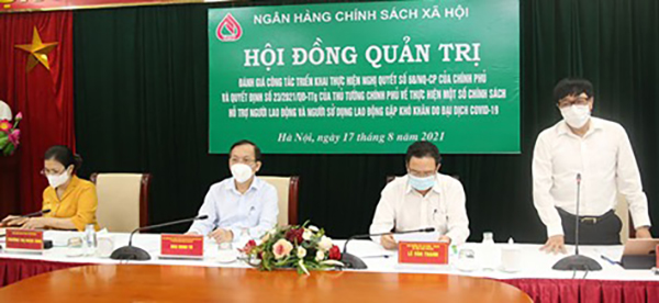 Nearly 170 billion VND disbursed to pay salaries for workers