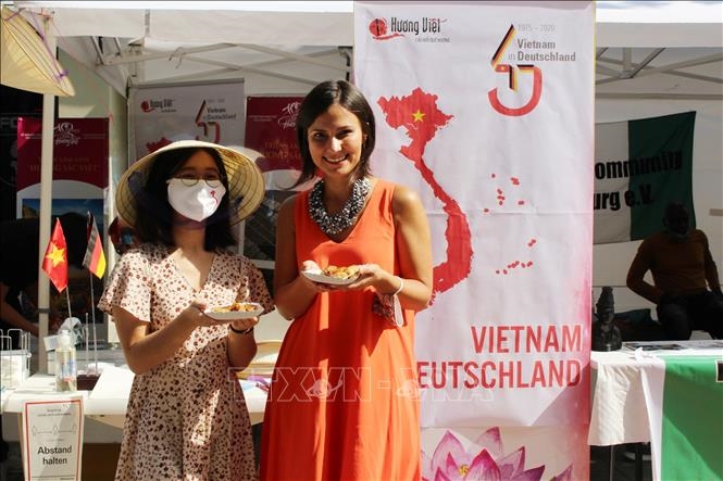 Accelerating the implementation of Vietnam s foreign cultural strategy