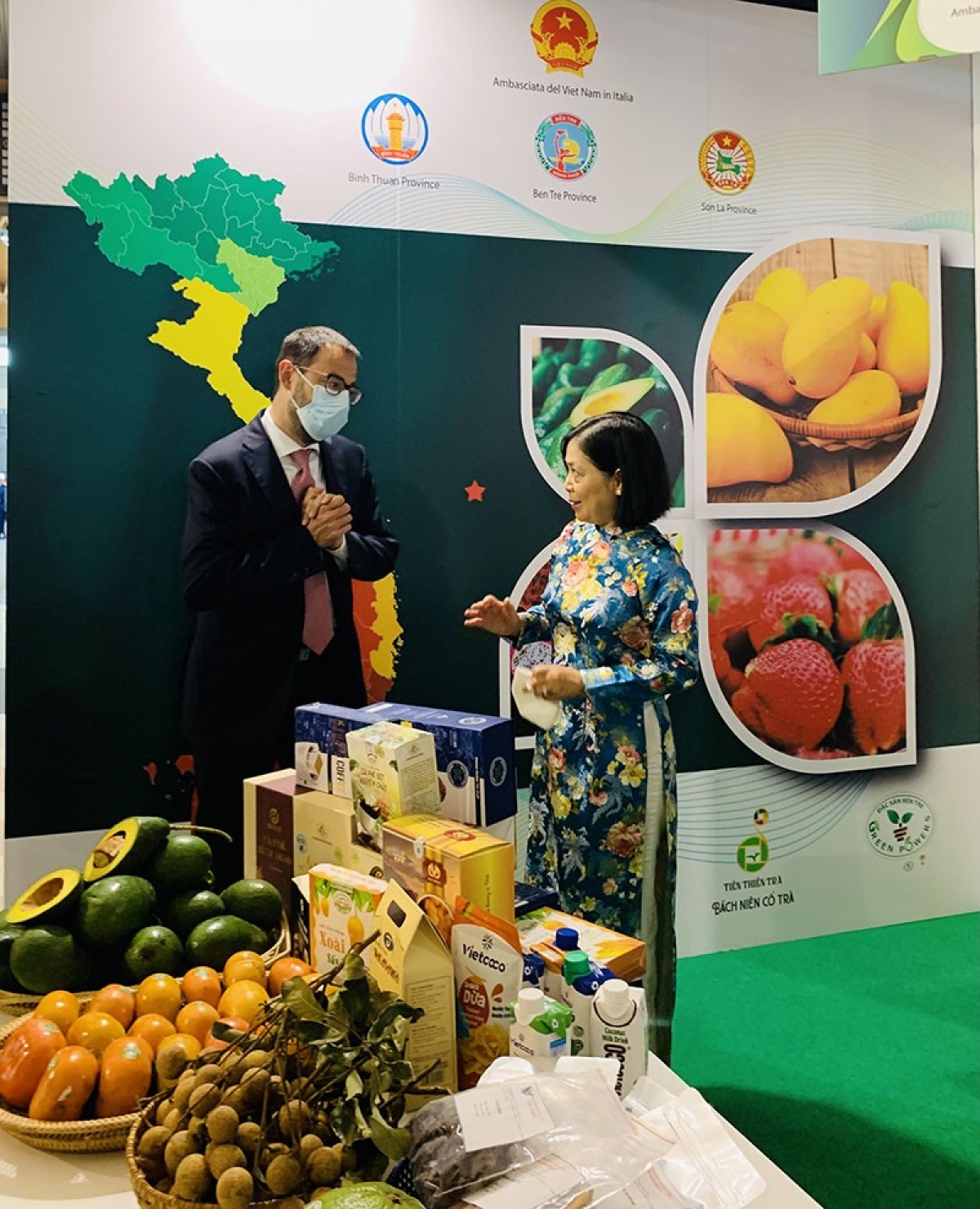 Vietnamese fruits and vegetables introduced at Macfrut 2021 in Italy