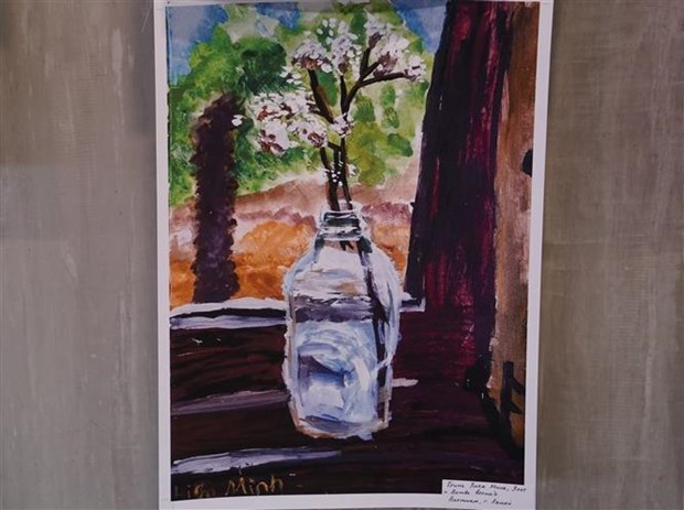 Two Vietnamese sisters win award at international children s drawing contest
