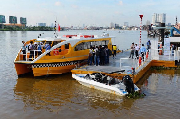 HCM City proposes reopening high-speed boat and water-bus route to several provinces