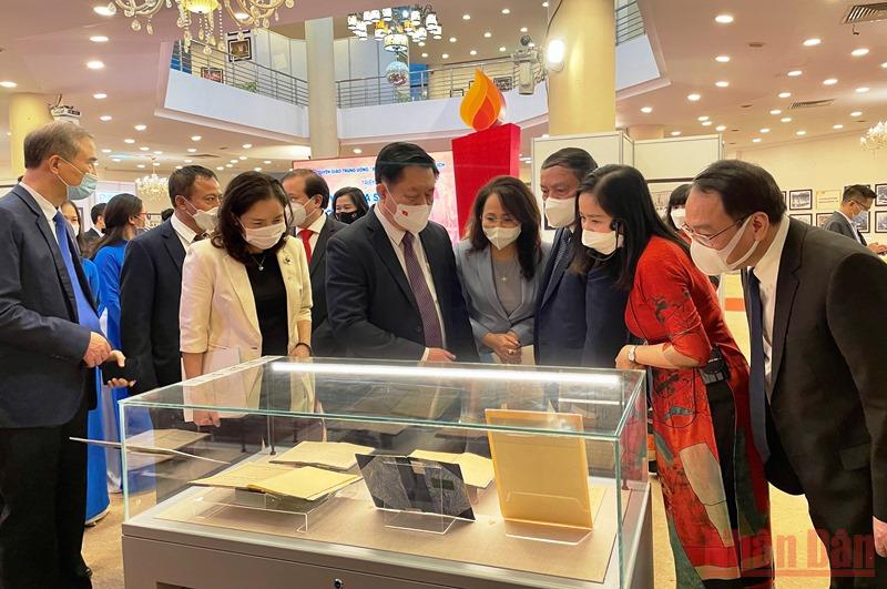 Vietnamese culture introduced at an exhibition