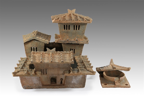 Vietnamese ceramics throughout over 2,000-year history to be displayed